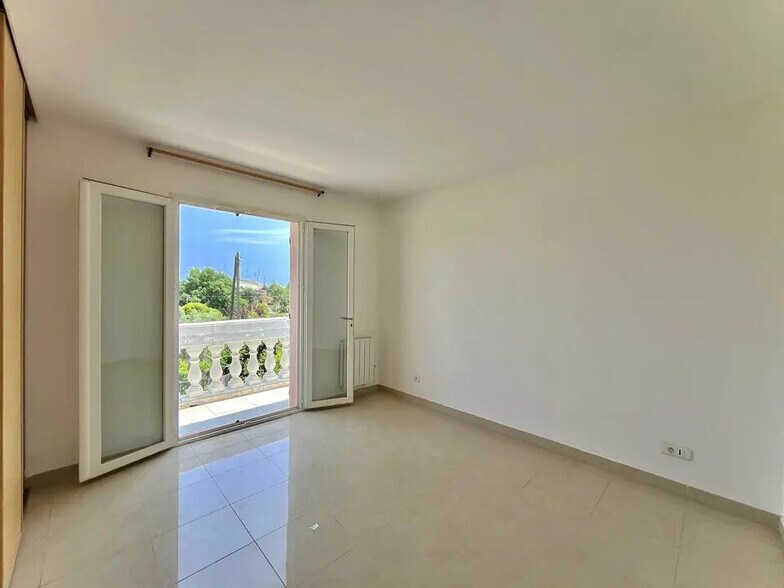 Bureau dans Antibes à louer - Photo intérieure – Image 3 sur 11