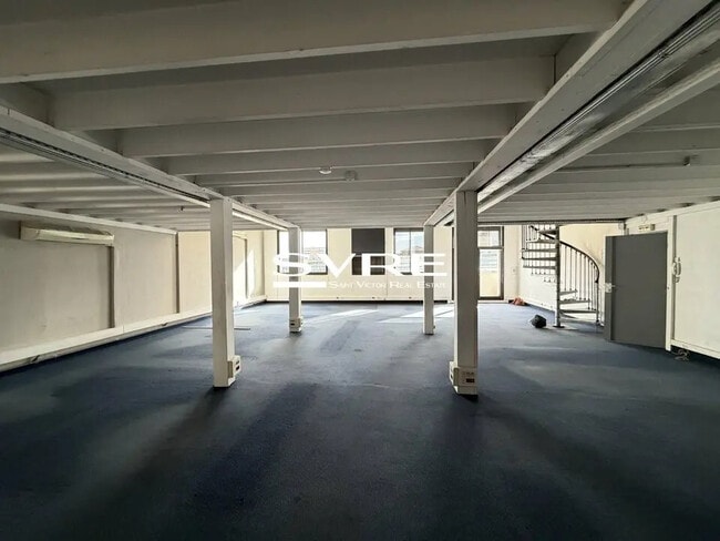 Plus de détails pour Bureau, Industriel/Logistique à louer