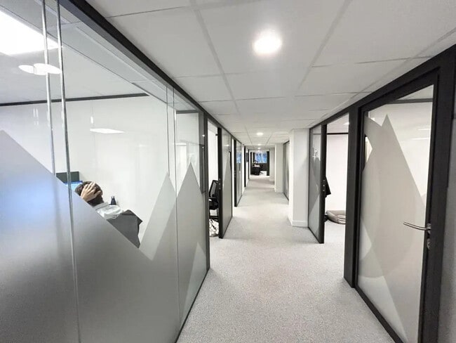 Plus de détails pour 150-154 Rue Pierre Corneille, Lyon - Bureau à louer