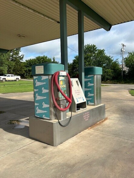 512 Highway 70, Kingston, OK à vendre - Photo de l’immeuble – Image 3 sur 9
