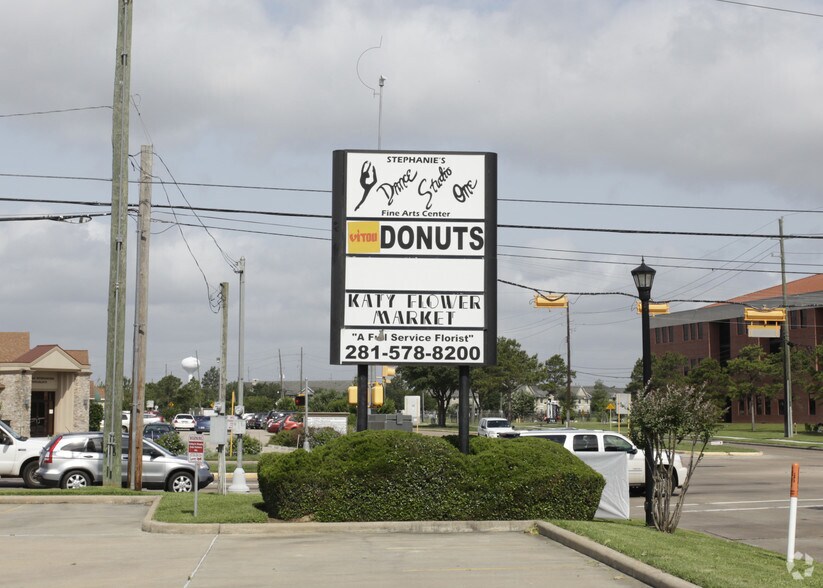 20829 Kingsland Blvd, Katy, TX à louer - Photo de l’immeuble – Image 3 sur 12