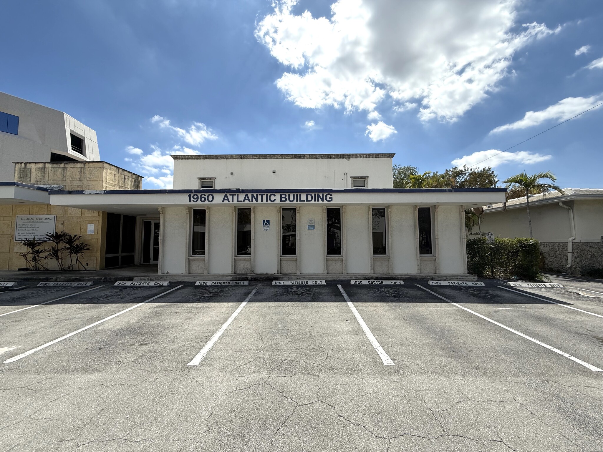 1960 NE 47th St, Fort Lauderdale, FL à louer Photo de l’immeuble– Image 1 sur 14