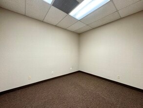 1890 Park Marina Dr, Redding, CA à louer Photo intérieure– Image 2 sur 4