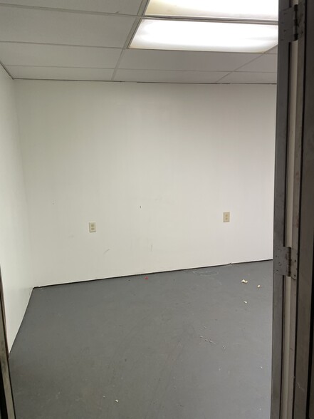 3078 Point Marion Rd, Morgantown, WV à louer - Photo intérieure – Image 3 sur 5