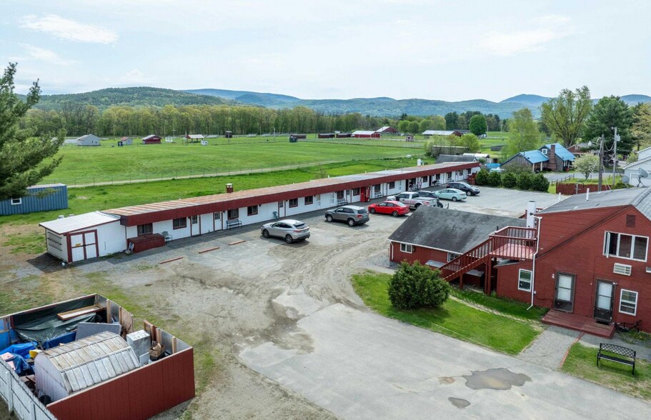 379 Lower Pln, Bradford, VT à vendre - Photo de l’immeuble – Image 2 sur 12