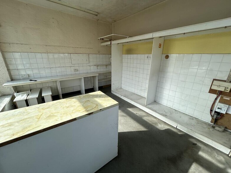 128 Rossmore Rd, Poole à louer - Photo de l’immeuble – Image 3 sur 4