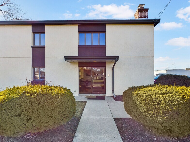 1100 London St, Menasha, WI à vendre - Photo de l’immeuble – Image 3 sur 13