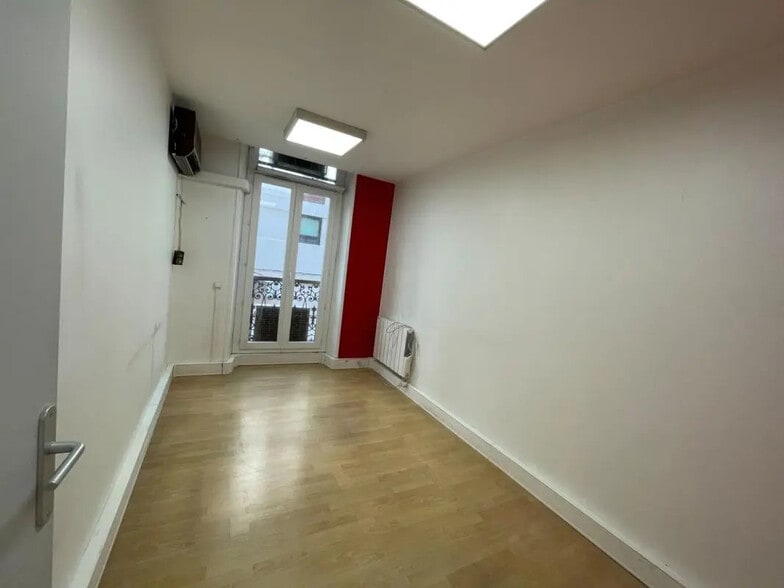 51 Rue Sainte, Marseille à louer - Photo de l’immeuble – Image 3 sur 10