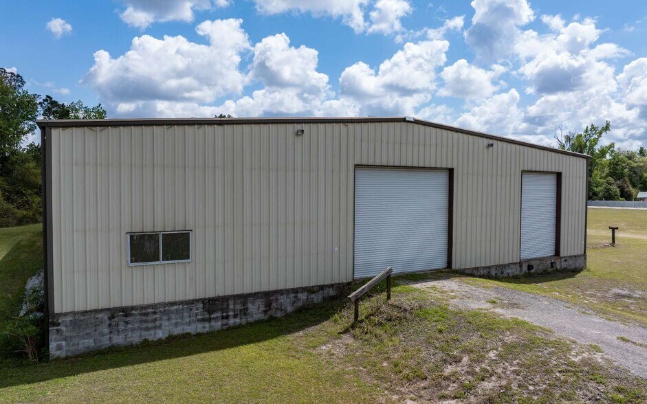 6101 County Road 136, Live Oak, FL à louer - Photo de l’immeuble – Image 3 sur 23