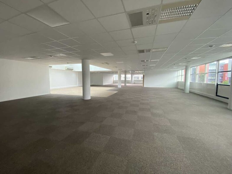 60 Avenue Rockefeller, Lyon à louer - Photo de l’immeuble – Image 3 sur 12