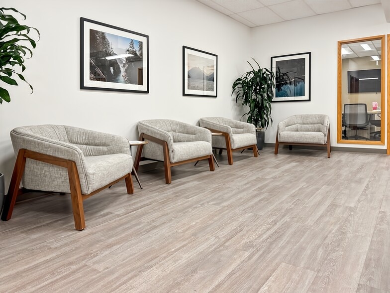 12822 SE 32nd St, Bellevue, WA à louer - Photo intérieure – Image 3 sur 11