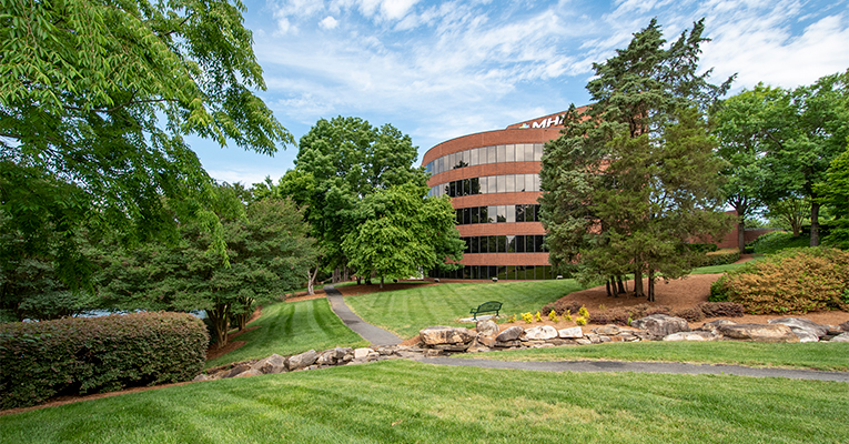 8720 Red Oak Blvd, Charlotte, NC à louer - Photo de l’immeuble – Image 3 sur 13