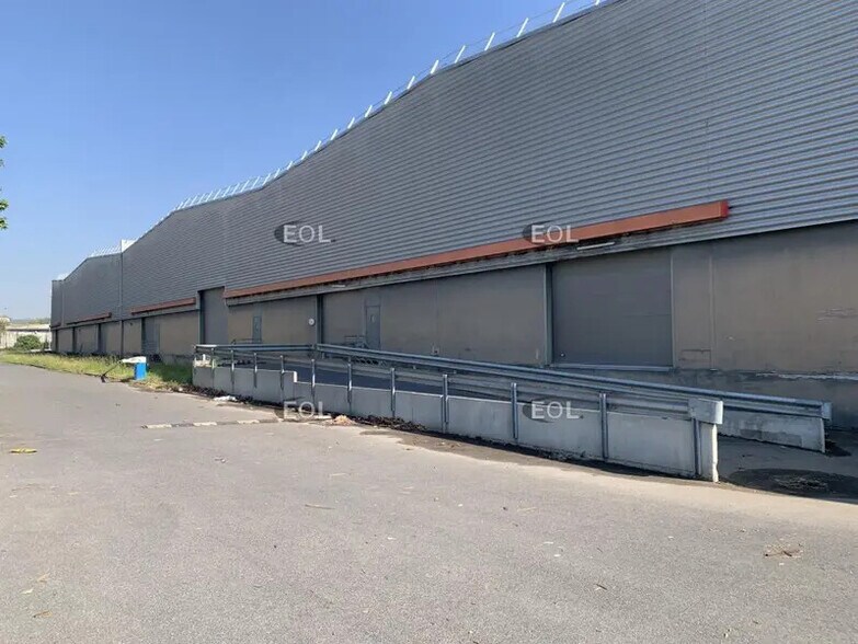 Industriel/Logistique dans Gennevilliers à louer - Photo de l’immeuble – Image 2 sur 11