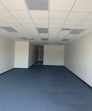 4111 FM 1764 Rd, Santa Fe, TX à louer Photo intérieure– Image 2 sur 3