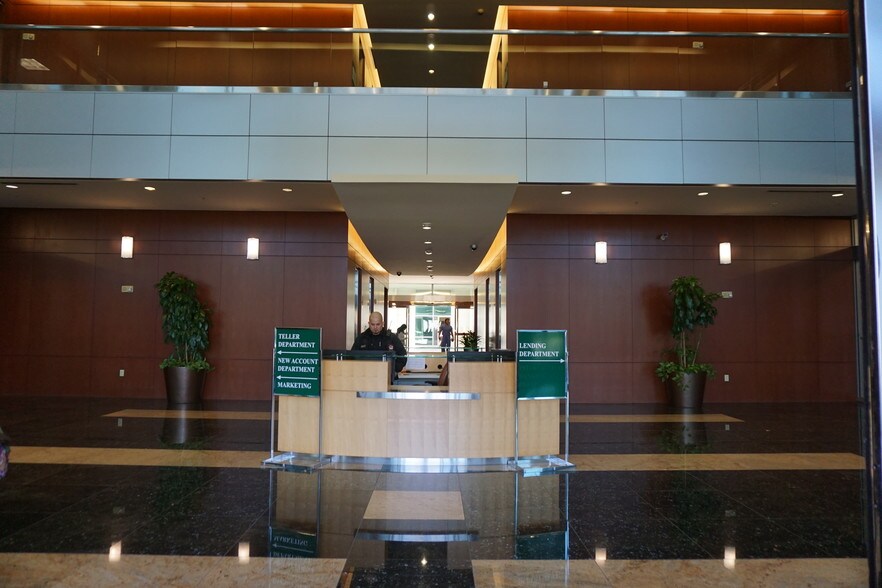 9999 Bellaire Blvd, Houston, TX à vendre - Hall d’entrée – Image 2 sur 173