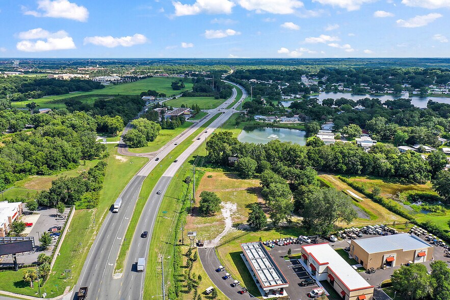133 W Hermosa St, Lady Lake, FL à vendre - Photo de l’immeuble – Image 3 sur 25