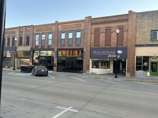 Plus de détails pour 320 9th St, Sheldon, IA - Bureau/Local commercial à louer