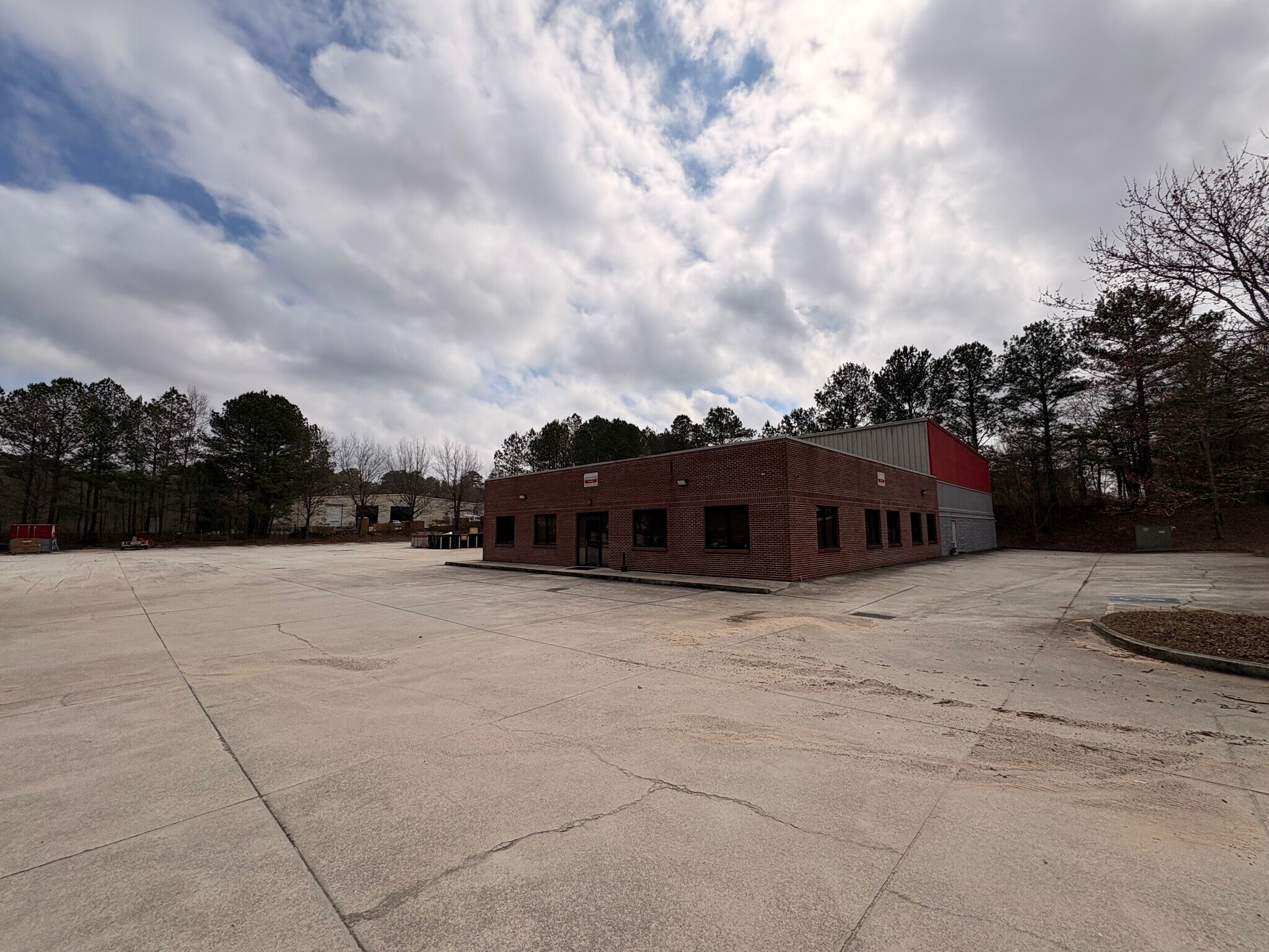 6940 SW Oak Ridge Pky, Austell, GA à louer Photo principale– Image 1 sur 8