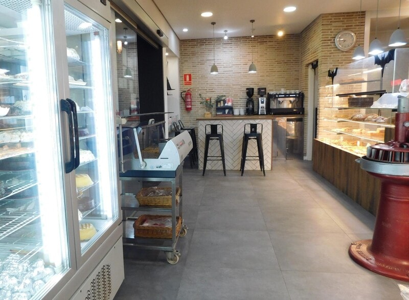 Local commercial dans València, Valencia à vendre - Photo de l’immeuble – Image 2 sur 35