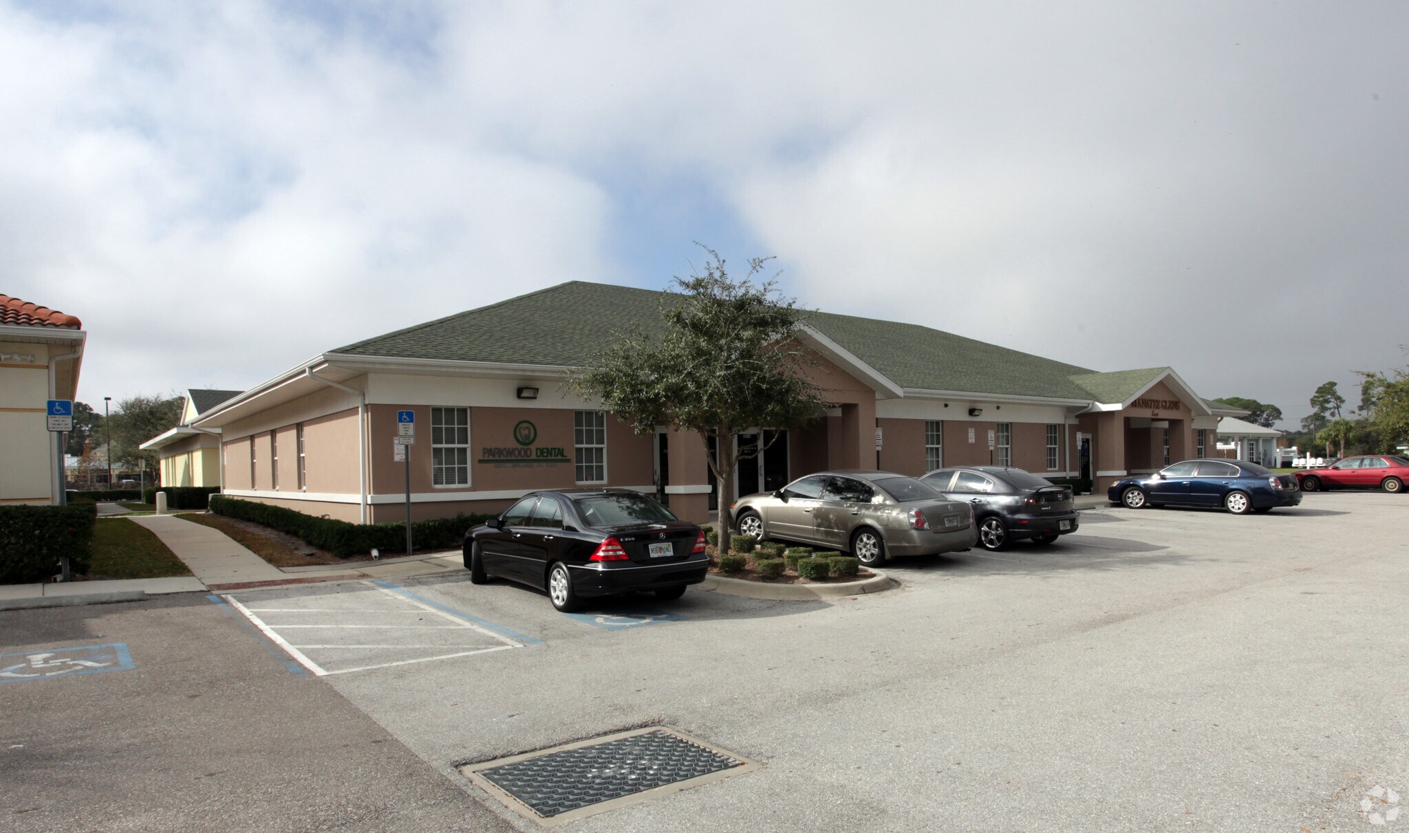 5214-5220 4th Avenue Cir E, Bradenton, FL à louer Photo principale– Image 1 sur 3