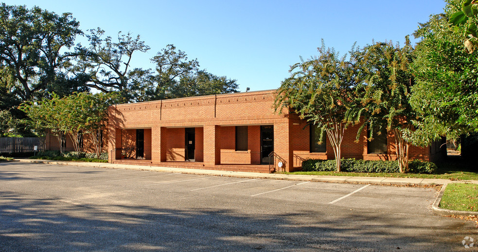 2610 Dauphin St, Mobile, AL à louer - Photo de l’immeuble – Image 2 sur 23