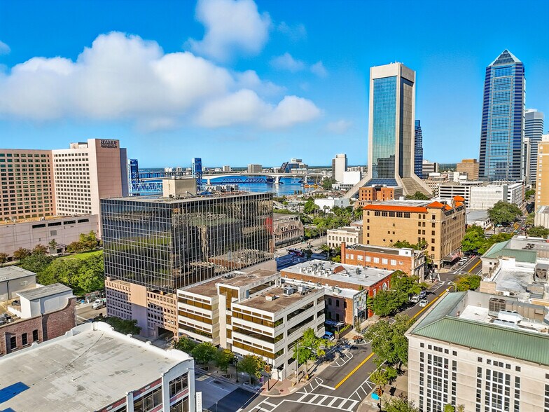 24 N Market St, Jacksonville, FL à louer - Photo de l’immeuble – Image 2 sur 22