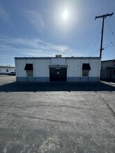 948 W 9th St, Upland, CA à louer Photo de l’immeuble– Image 2 sur 15