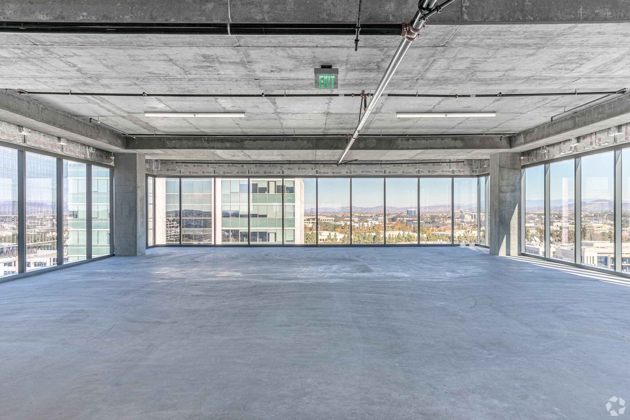 4747 Executive Dr, San Diego, CA à louer Photo intérieure– Image 1 sur 7