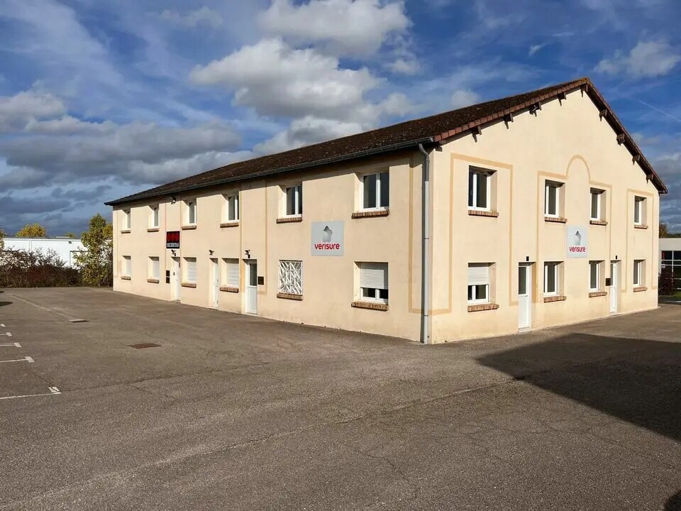 Bureau dans Évreux à louer Photo de l’immeuble– Image 1 sur 11