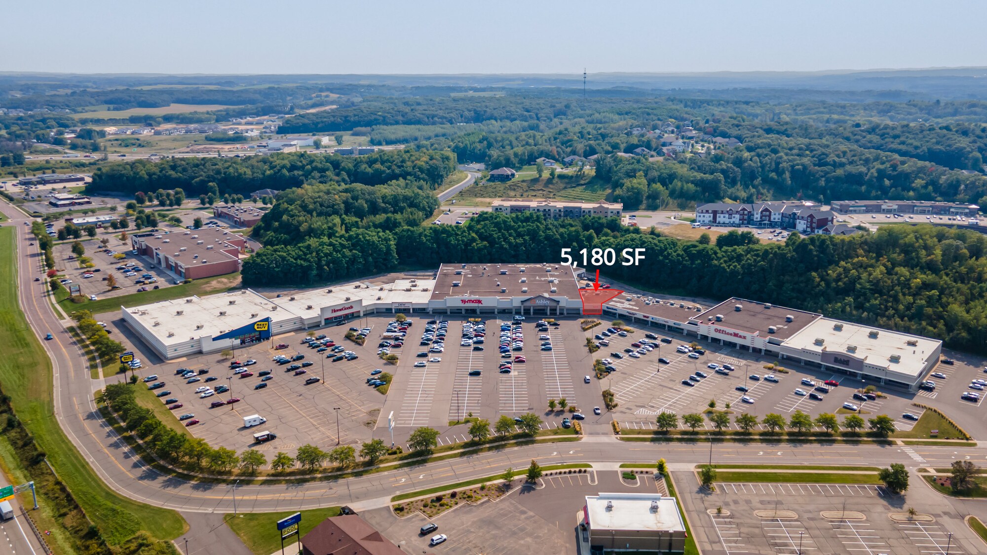 4030 Commonwealth Ave, Eau Claire, WI à louer Photo de l’immeuble– Image 1 sur 5