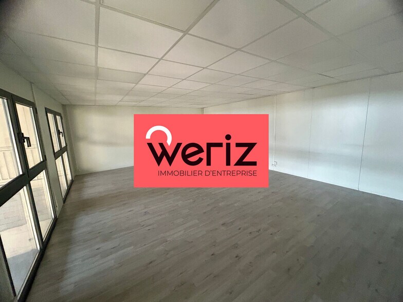 20 Rue Barbaroux, Châteauneuf-les-Martigues à louer - Photo de l’immeuble – Image 3 sur 8