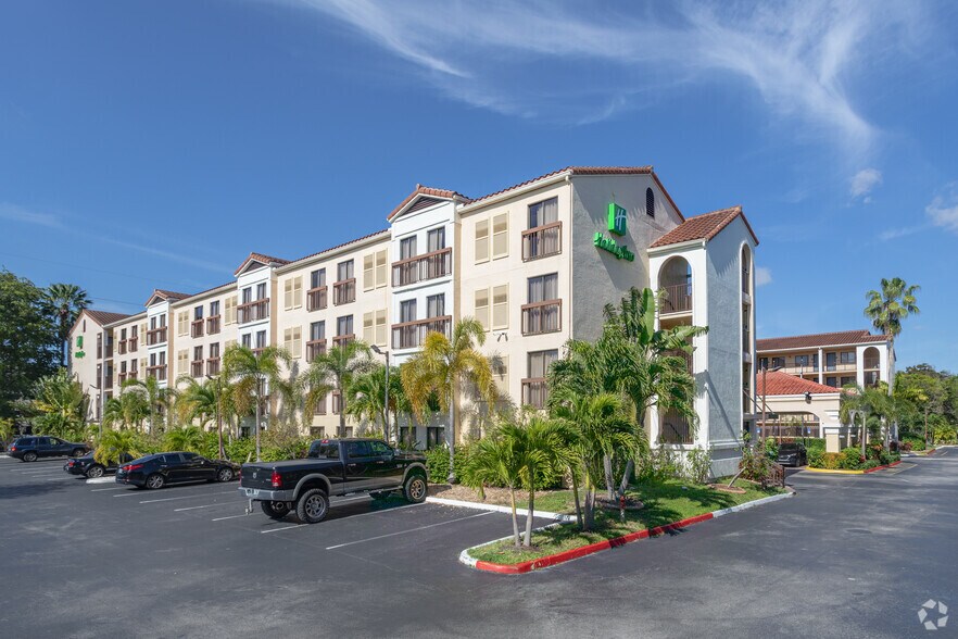 701 NW 53rd St, Boca Raton, FL à louer - Photo principale – Image 1 sur 5