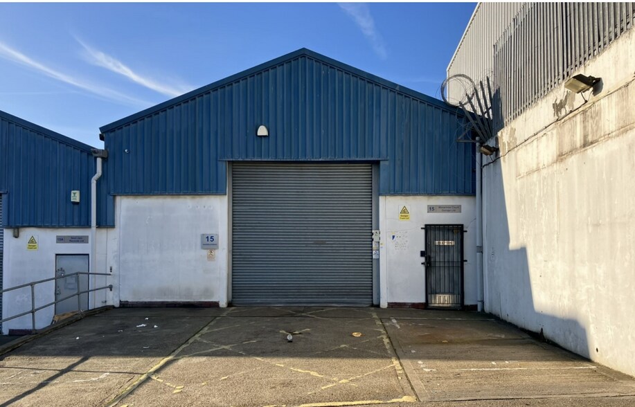 15 Gardner Industrial Estate, Beckenham à louer - Photo principale – Image 1 sur 1