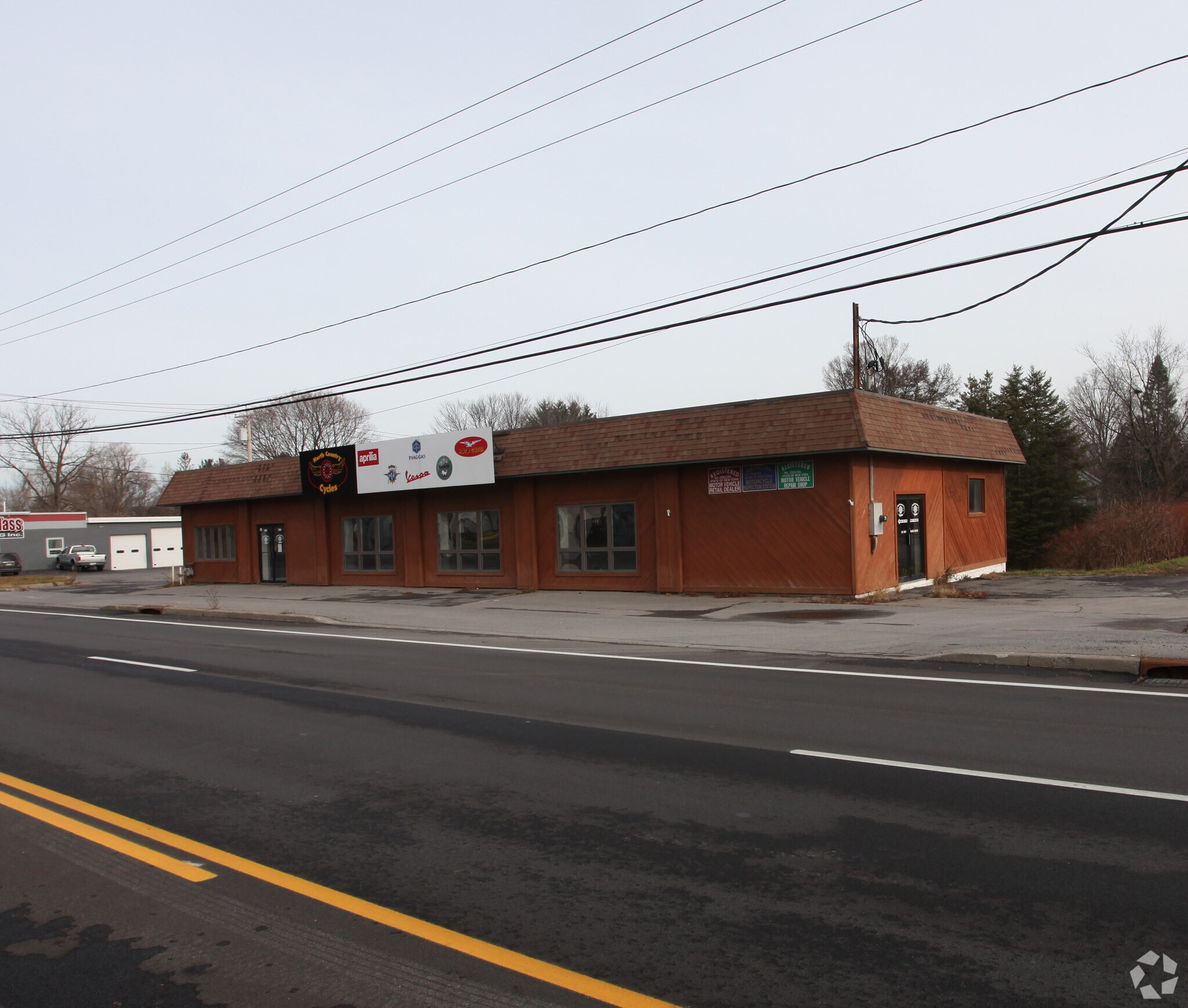 380 Oriskany Blvd, Whitesboro, NY à louer Photo de l’immeuble– Image 1 sur 8