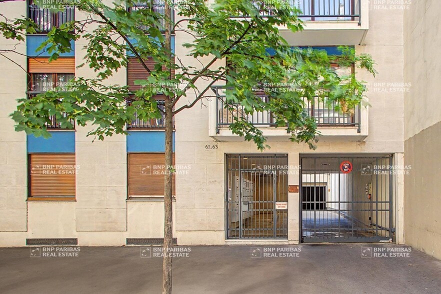 61-63 Rue Des Entrepreneurs, Paris à louer - Photo de l’immeuble – Image 2 sur 18