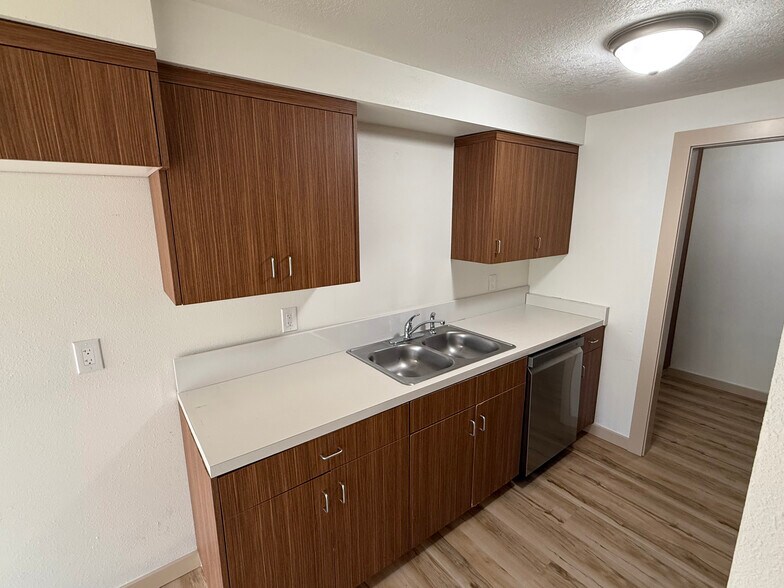 4561 Chippewa Ct SE, Salem, OR à vendre - Photo de l’immeuble – Image 3 sur 11