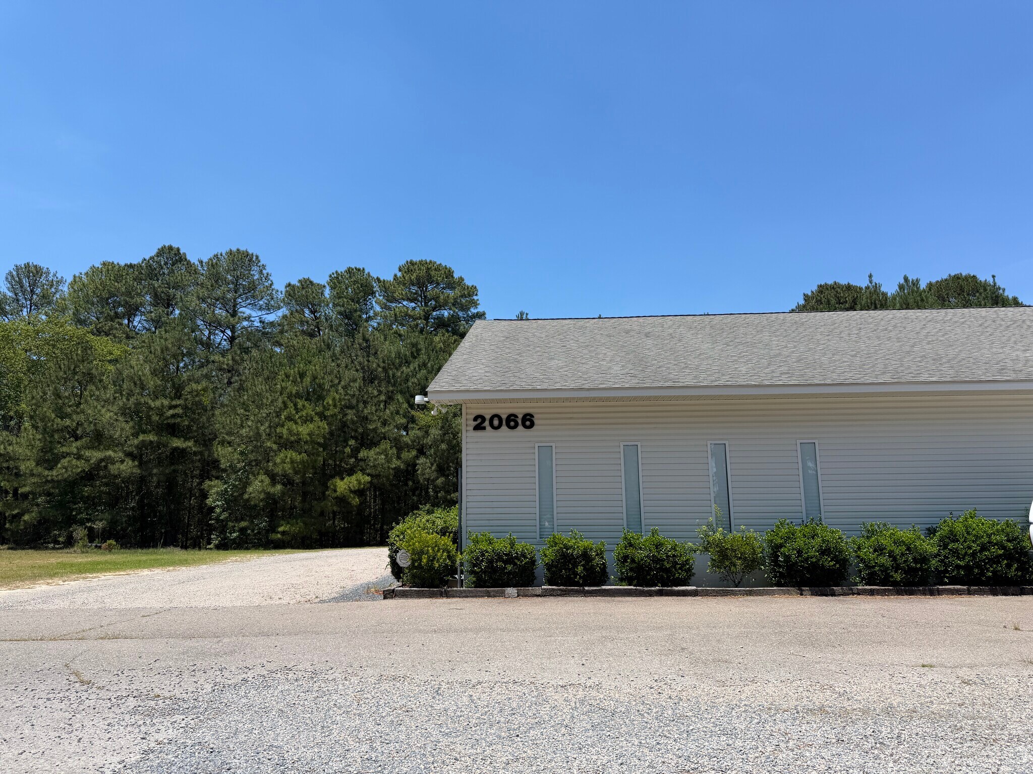 2066 Juniper Lake Rd, West End, NC à louer Photo de l’immeuble– Image 1 sur 19