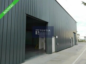 Plus de détails pour Local d'activités à louer