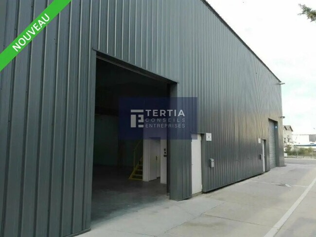 Plus de détails pour Local d'activités à louer