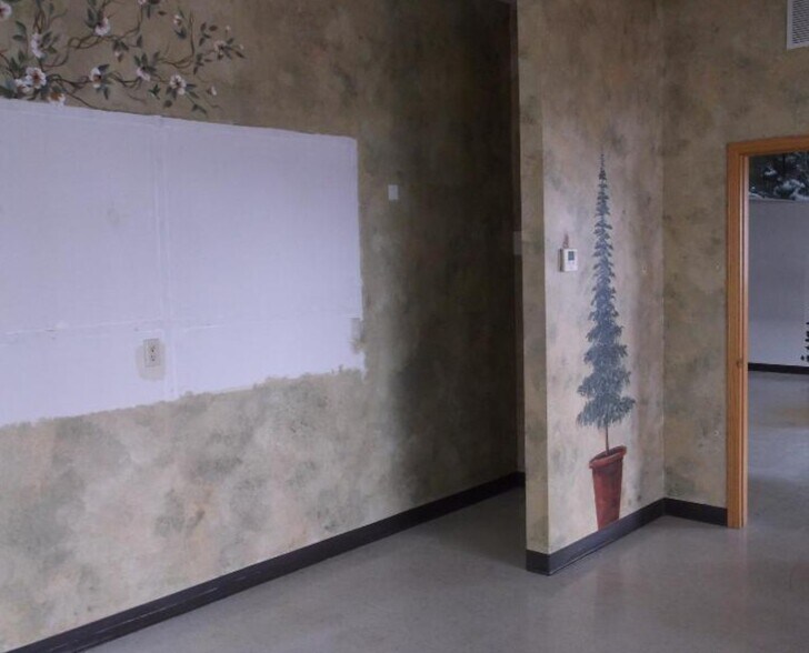 2024-2100 9th Ave, Oshkosh, WI à louer - Photo de l’immeuble – Image 3 sur 5