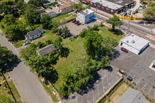 1523 Straight Path, Wyandanch, NY à vendre - Photo de l’immeuble – Image 3 sur 14