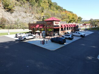 Plus de détails pour 4875 University Blvd, Coraopolis, PA - Local commercial à vendre