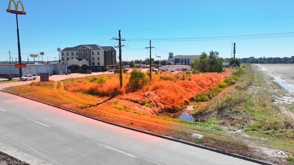 HWY 62 & I-10, Orange, TX à vendre - Vidéo sur l’annonce professionnelle – Image 2 sur 14