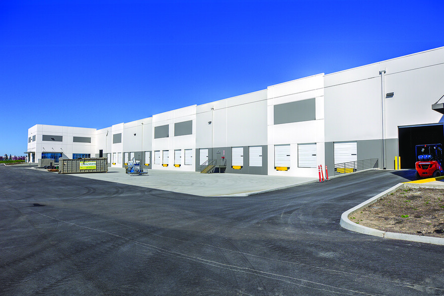 1513 Boeing, Stockton, CA à louer - Photo de l’immeuble – Image 1 sur 2