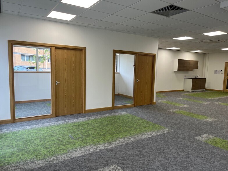 1 Radian Ct, Milton Keynes à louer - Photo de l’immeuble – Image 3 sur 5