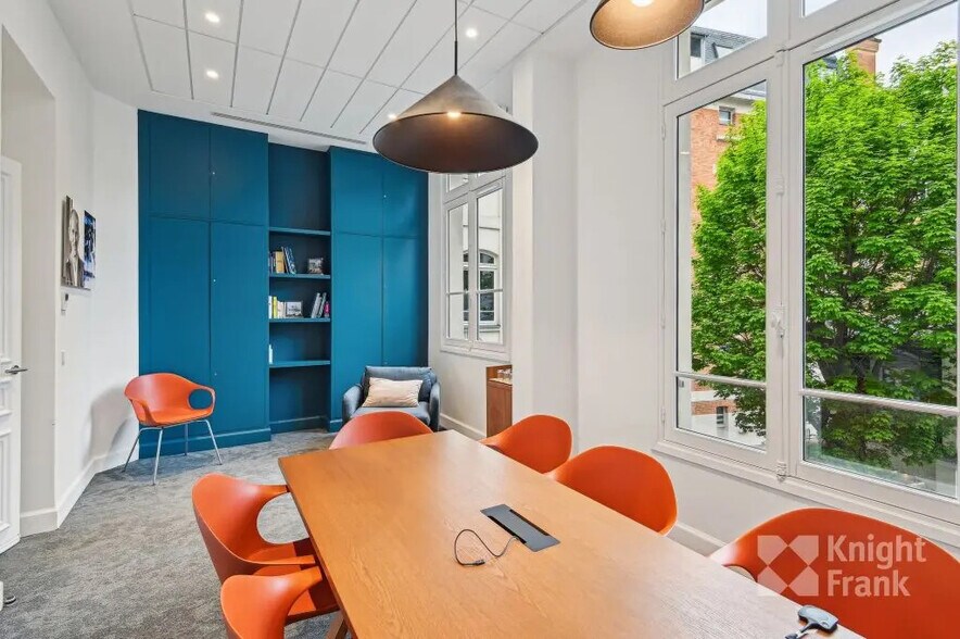 7 Rue Copernic, Paris à louer - Photo de l’immeuble – Image 3 sur 7