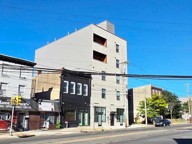 4408 Lancaster Ave, Philadelphia, PA à louer - Photo de l’immeuble – Image 1 sur 17