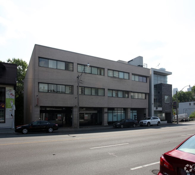 199 Avenue Rd, Toronto, ON à louer - Photo de l’immeuble – Image 3 sur 3