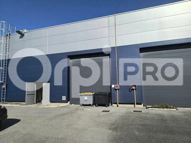 Local commercial dans Reims à louer - Photo de l’immeuble – Image 1 sur 4