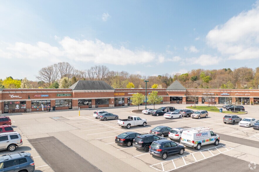 12001-12083 Perry Hwy, Wexford, PA à louer - Photo de l’immeuble – Image 3 sur 6